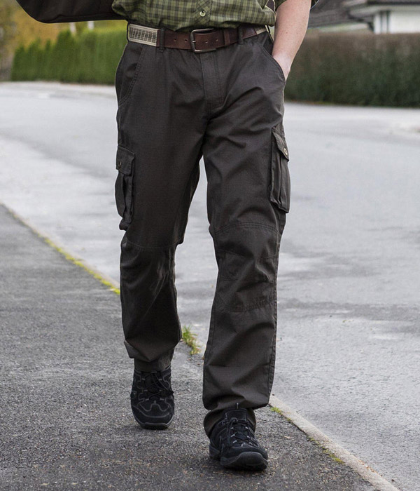 pinewood-5793-broderick-103-dark-green
