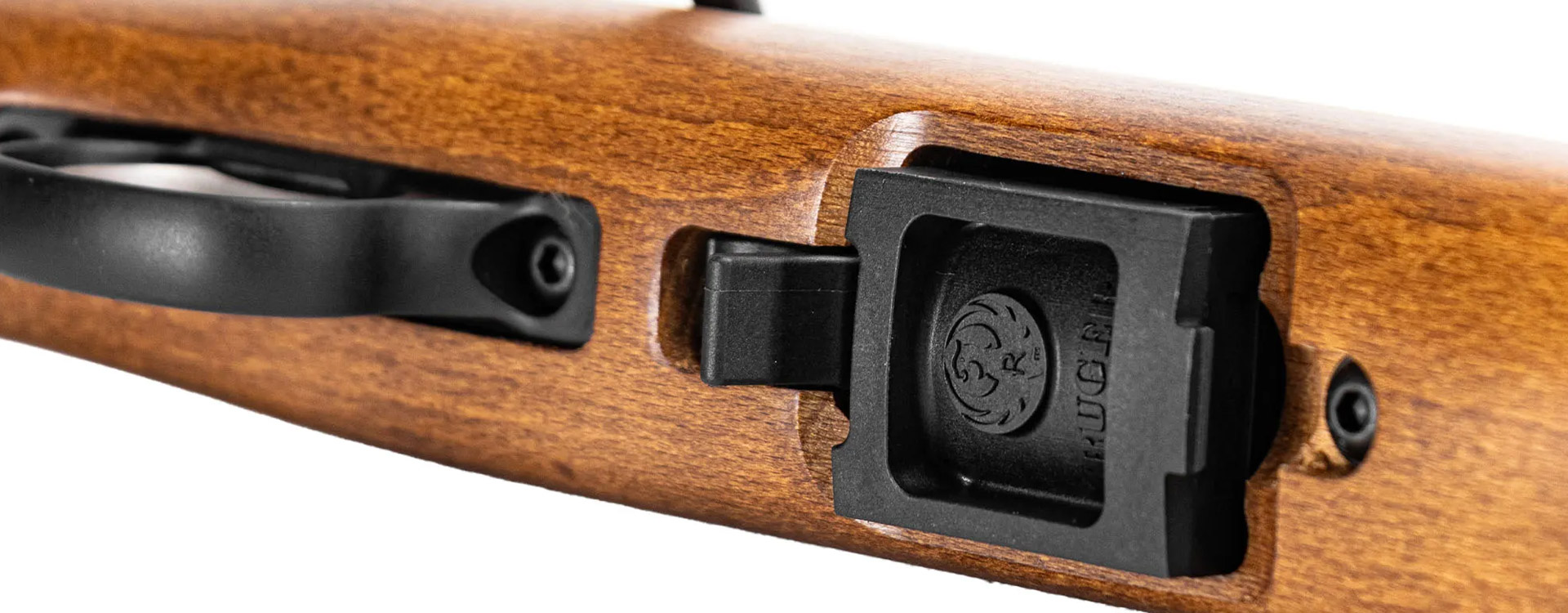 ruger-american-rimfire-wood-rifle-8329_03