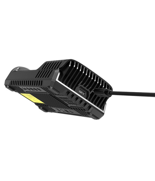 nitecore-um2-charger-fortistis-2-theseon_04